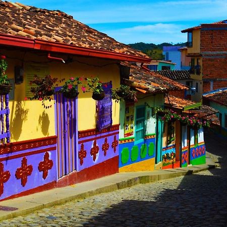 Hotel El Paisaje Guatapé Esterno foto
